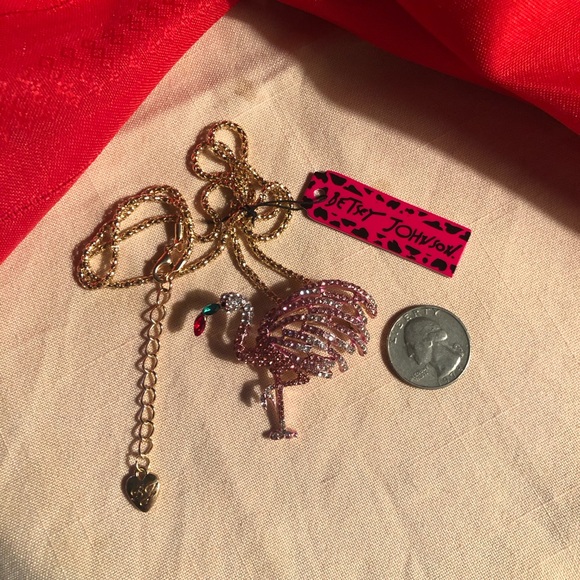NWT Betsey Johnson Flamingo Necklace - Picture 2 of 11